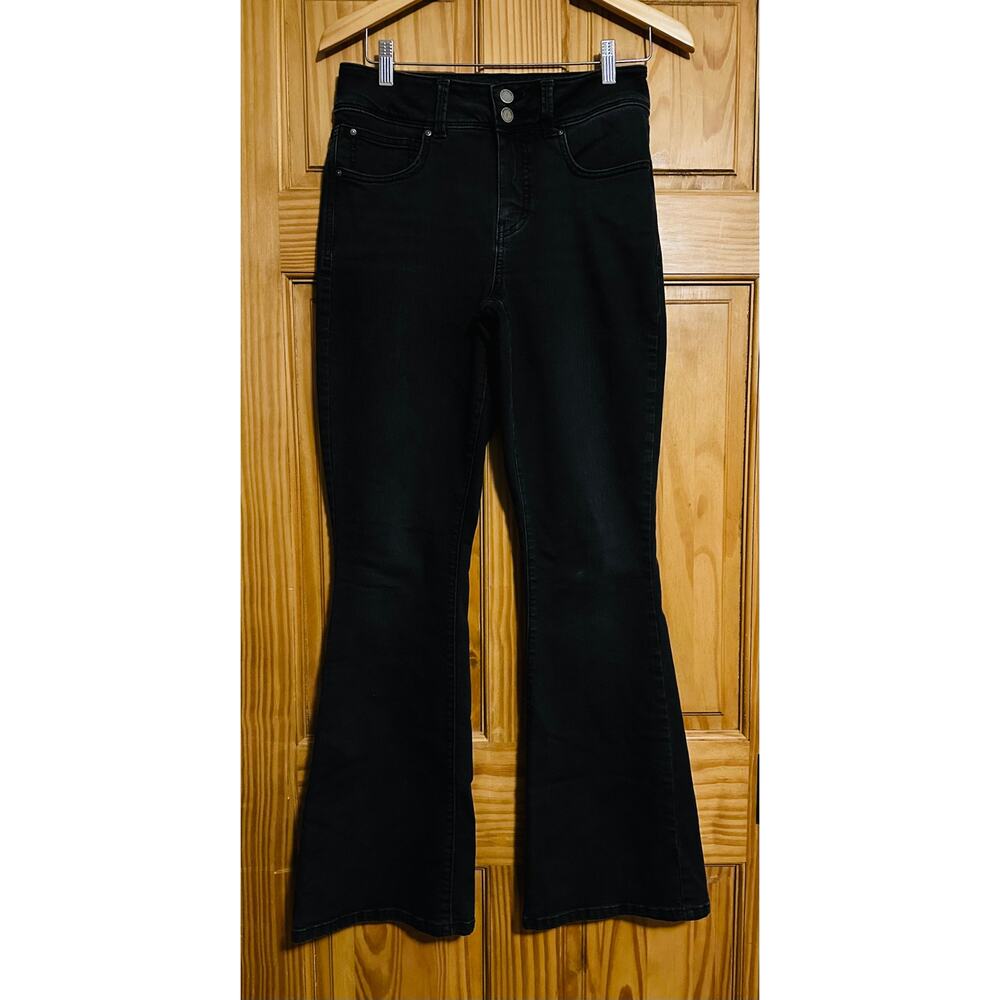 Maurices Everflex Women's Black Flare Jeans 6Reg